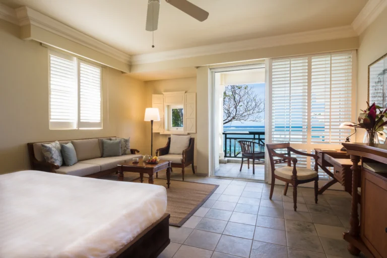 TRM_BC_2106_Standard_room2_810_6350