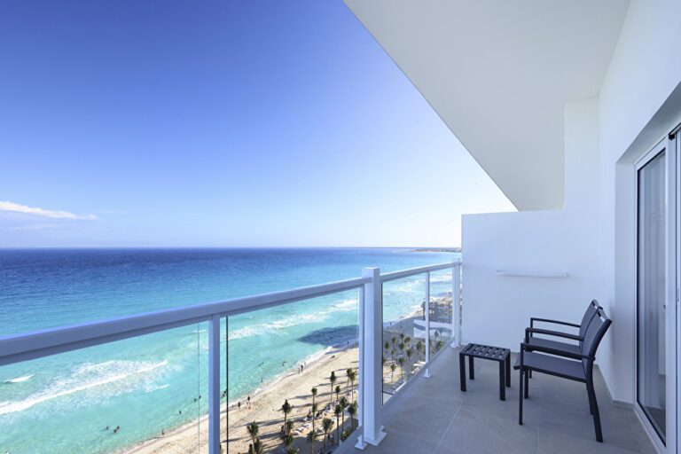 Double room ocean front