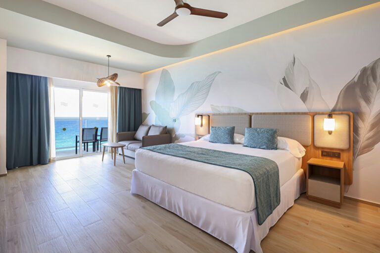 Double room ocean front