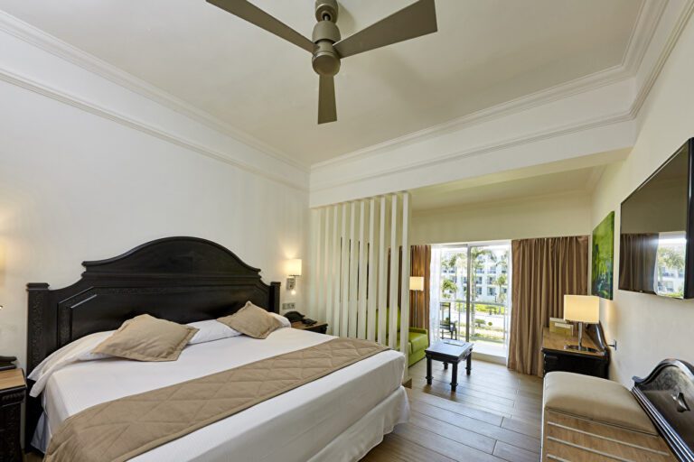 junior suite interior