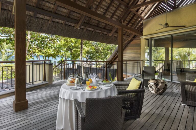 beach-front-senior-suite-pool-5