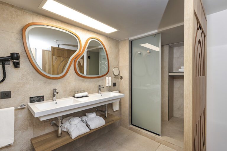 Junior Suite Partial Sea View_King