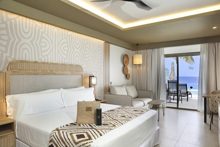 Swim Up Junior Suite Sea View Elite Club