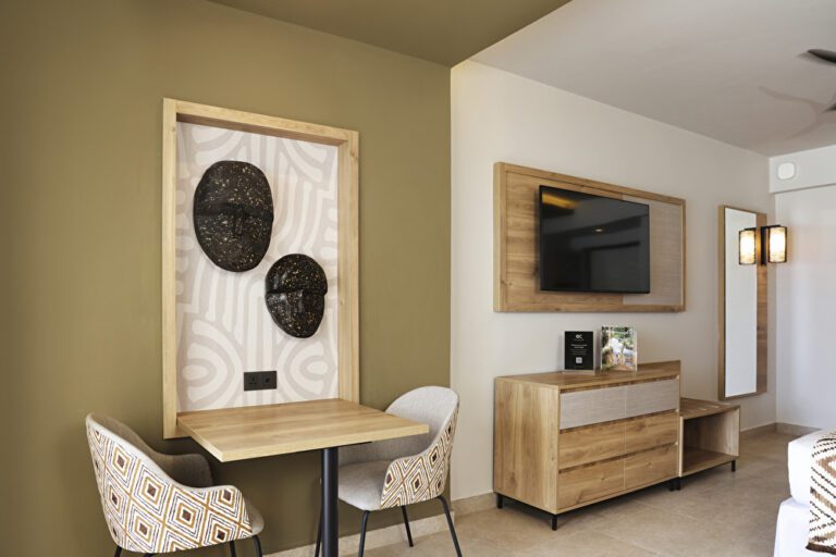 Swim Up Junior Suite Sea View Elite Club