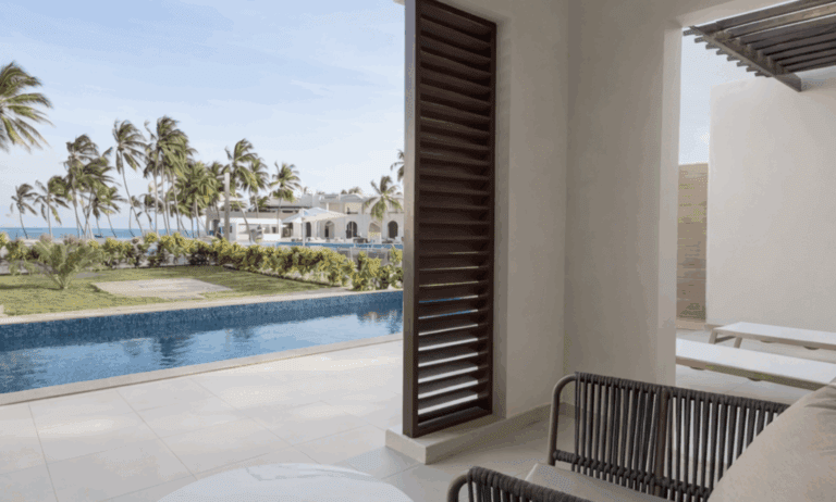 one bedroom with private pool2